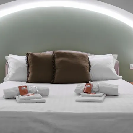 R-home Crispi Apartment Catania